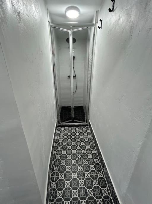Apartamento Recien Reformado Con 5 Habitaciones Y 3 Banos 마드리드 외부 사진