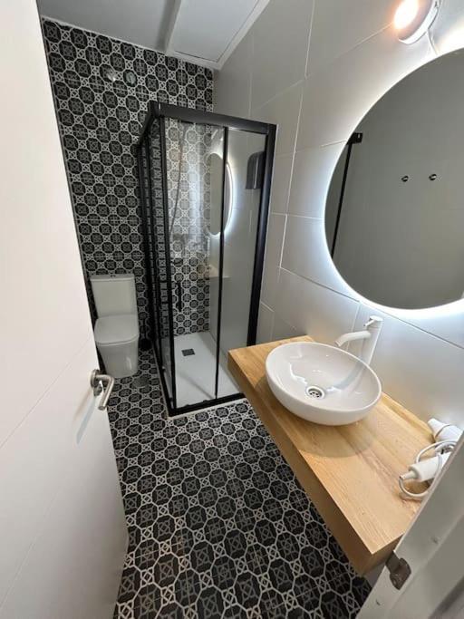 Apartamento Recien Reformado Con 5 Habitaciones Y 3 Banos 마드리드 외부 사진